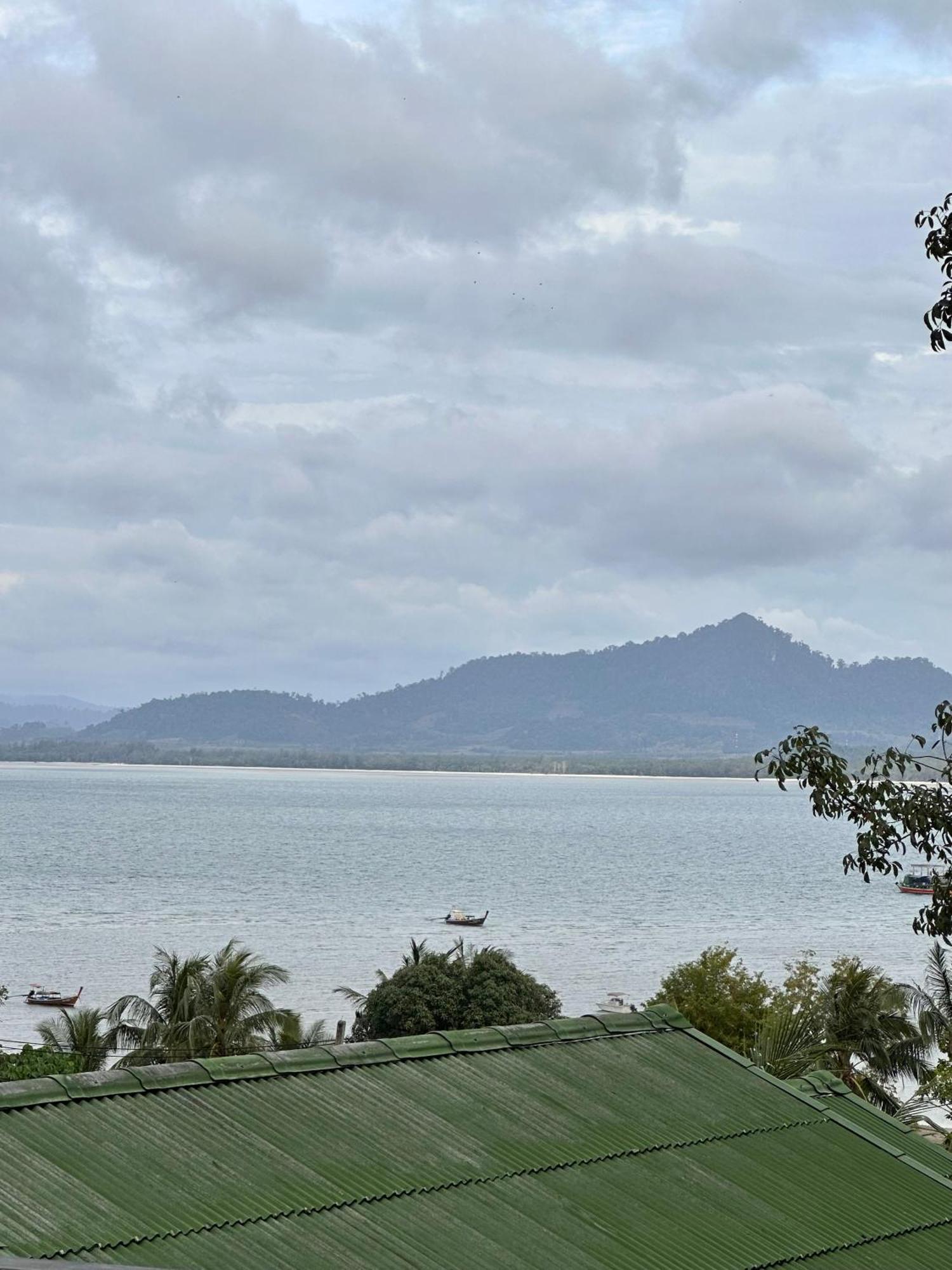 Rinna Resort Koh Mook Exterior photo